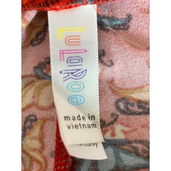 Lularoe Red with Butterflies Super Soft Leggings Women’s Size Tall & Curvy - Picture 4 of 8